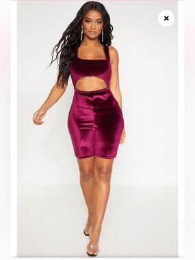 PrettyLittleThing Velvet Cutout Chemise - Burgundy